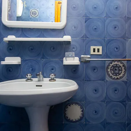 Marcelli, Quadrilocale Con Terrazzo Vista Mare - M117