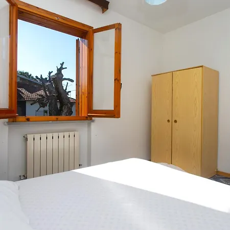 Marcelli, Quadrilocale Con Terrazzo Vista Mare - M117 Марчелли